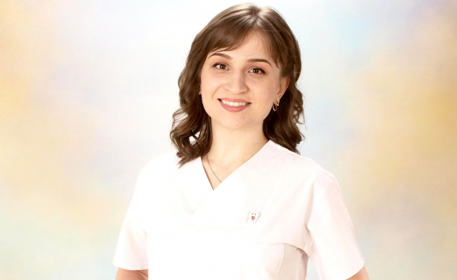 5 mituri despre sănătatea orală! Daniela Toma, medic stomatolog: „Dulciurile nu sunt singurele alimente care cauzează carii dentare”