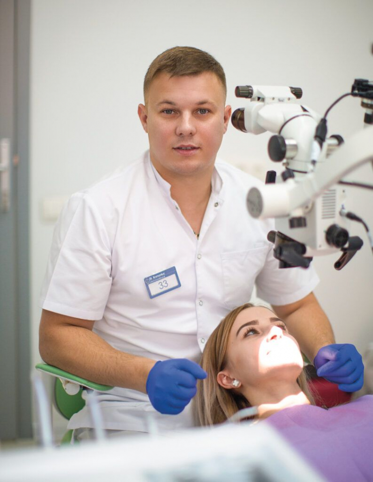 Tot ce trebuie sa stii despre fatetele dentare! Afla de la medicul Dumitru Romaniuc daca acestea distrug structura dintelui, dar si daca au nevoie de o ingrijire mai speciala